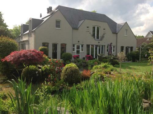 Oase Van Rust Met Spa In Rustige Omgeving
