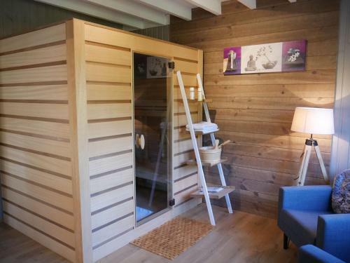 Plush Holiday Home In Filot With Sauna And Relaxation Baths