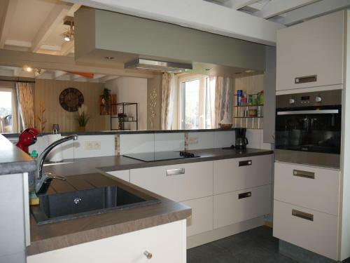 Plush Holiday Home In Filot With Sauna And Relaxation Baths