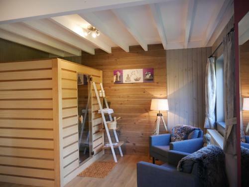 Plush Holiday Home In Filot With Sauna And Relaxation Baths