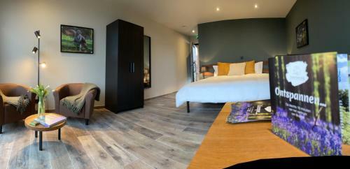 Hallerbos B&B In Bluebell Forest