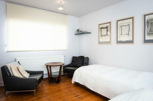 B&B Four Corners