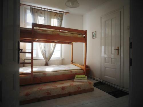 Hostal Unique Art House For 10 With Near Nature - ?????? ?? ?????????
