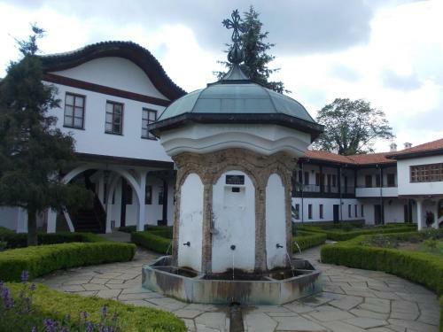 Hostal Unique Art House For 10 With Near Nature - ?????? ?? ?????????