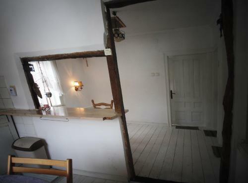 Hostal Unique Art House For 10 With Near Nature - ?????? ?? ?????????