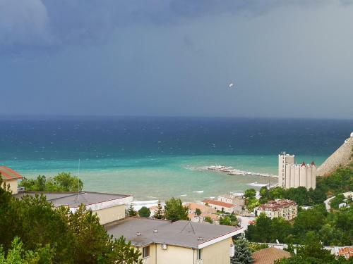 Seaview Apartment Complex Karia