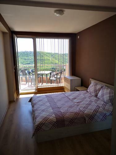 Seaview Apartment Complex Karia