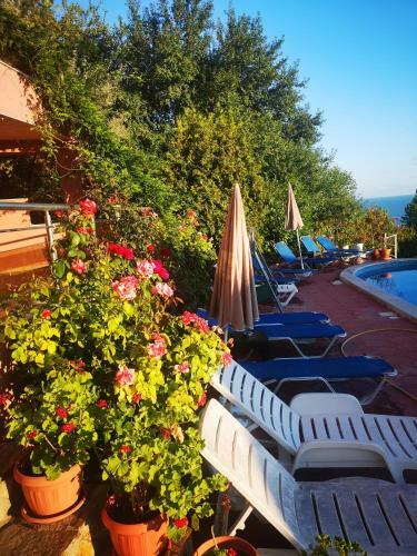 Seaview Apartment Complex Karia