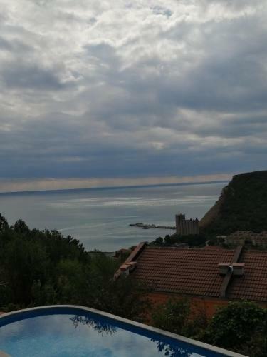 Seaview Apartment Complex Karia