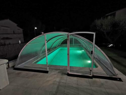 Magn�fica Y Espaciosa Villa Con Piscina Y Jardin