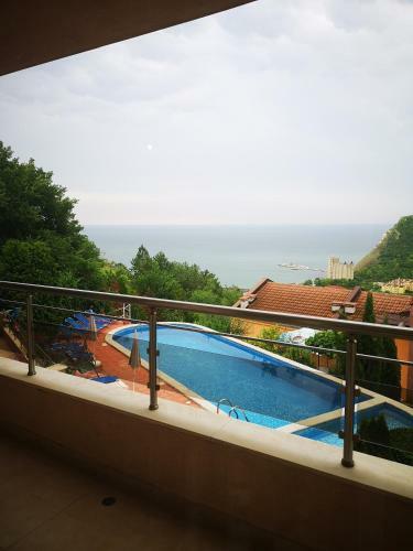 Vip Sea View Apartments In Complex Karia