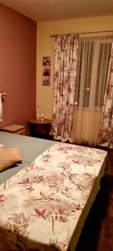 Hostal ???? ????????