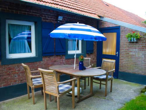 Beautiful Holiday Home In Nederweert-eind With Private Garden