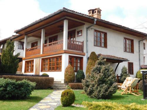 Family Vacation Home Topolnitza