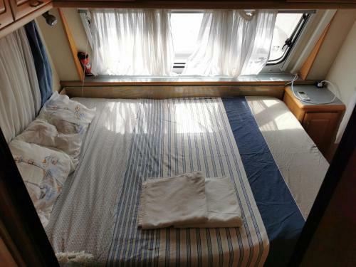 Sea Caravan/camper On The Beach