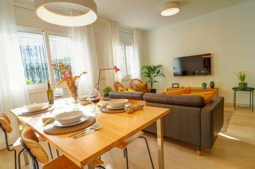 San Sebastian Apartment With Patio By Hello Homes Sitges