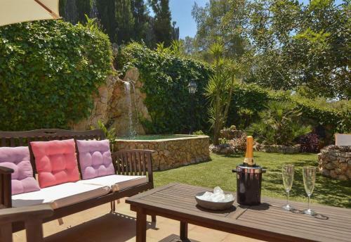 Villa Lola