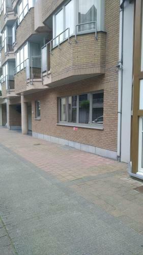 Apartamento Piers De Raveschootlaan