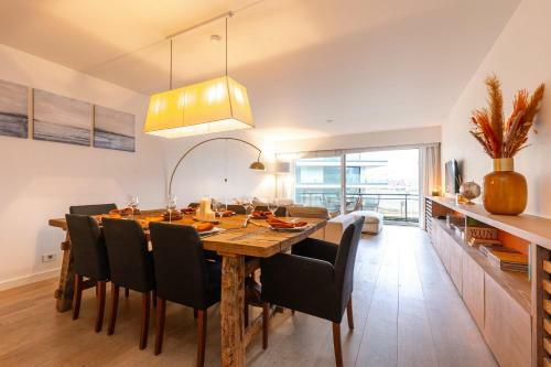 Stuning Sunny Apartement On Top Location In Knokke