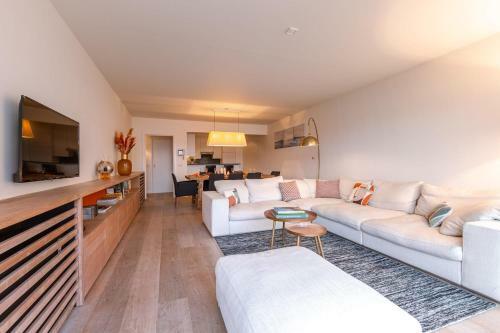 Stuning Sunny Apartement On Top Location In Knokke