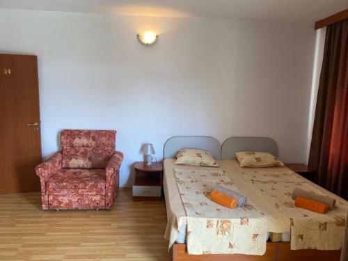 Hostal Hotel Atanasov 1