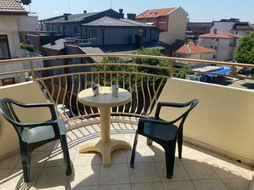 Hostal Hotel Atanasov 1