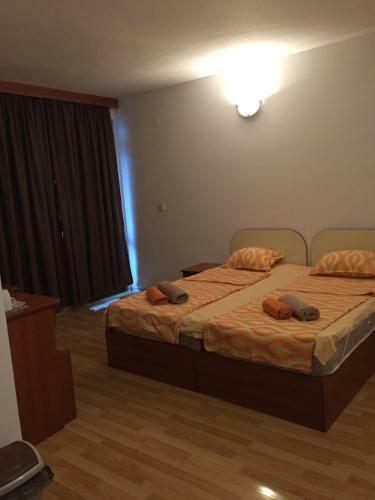 Hostal Hotel Atanasov 1