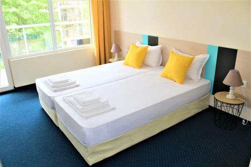Pop ?rt Hotel And Bungalows Primorsko