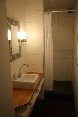 Bed & Breakfast Door & Roos