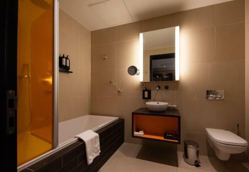Hampshire Hotel & Spa Savarin