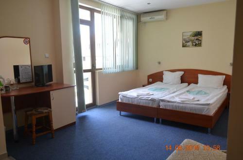 Hostal Guesthouse Opal