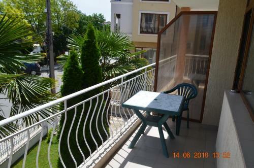 Hostal Guesthouse Opal