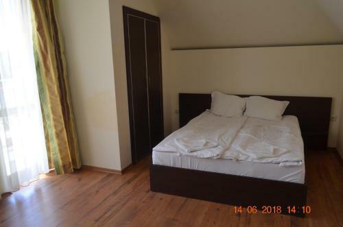 Hostal Guesthouse Opal