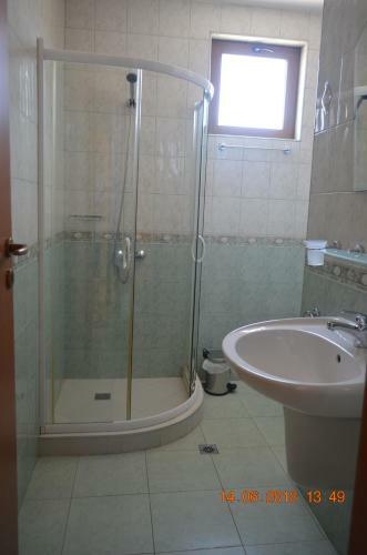 Hostal Guesthouse Opal