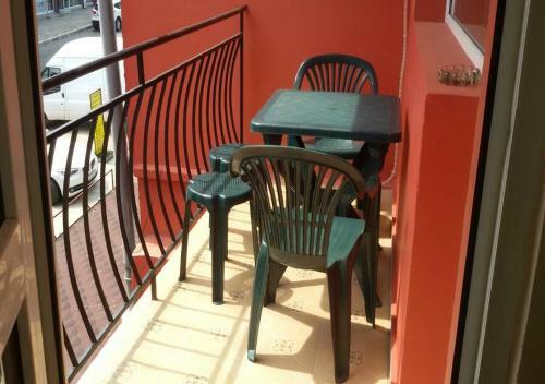 Hostal Sineva Guest House