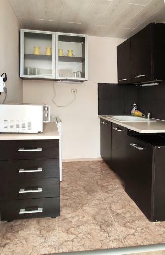 Hostal Sineva Guest House