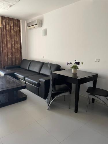 Sp Apartments Rich-1