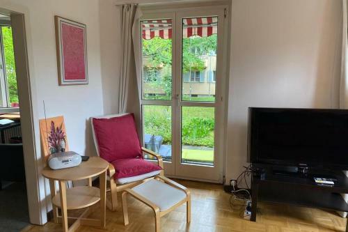 Zurich Erlenbach - Apartment With Lake View - 4,5 Rooms