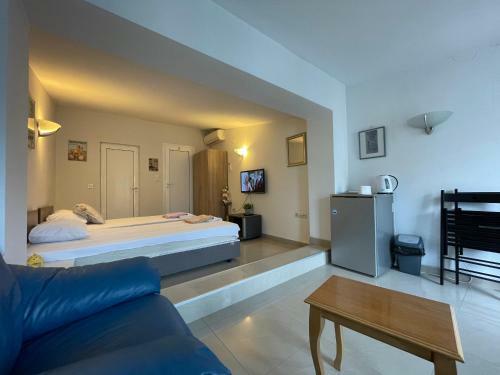 Hostal Ivo's Guest Rooms