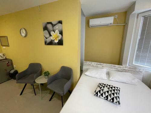 Hostal Ivo's Guest Rooms