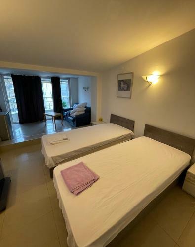 Hostal Ivo's Guest Rooms