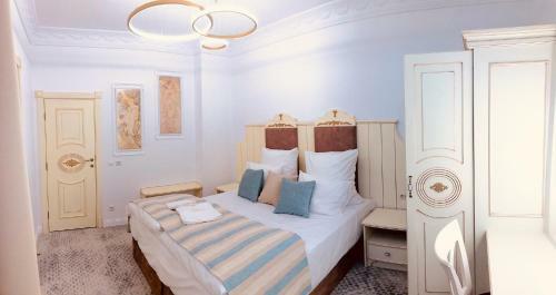 Hostal Atlas House Luxury Suites