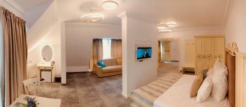Hostal Atlas House Luxury Suites
