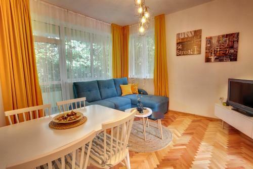 Apartamento Terrace Home - Three Bedrooms City Center
