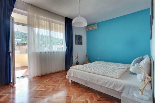 Apartamento Terrace Home - Three Bedrooms City Center