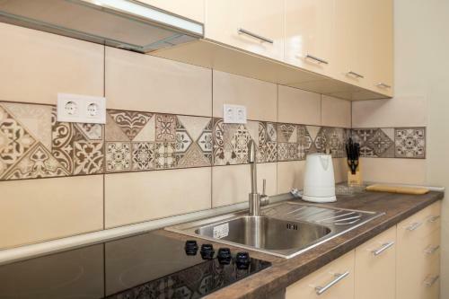 Luxury New Two Bedroom Apartment