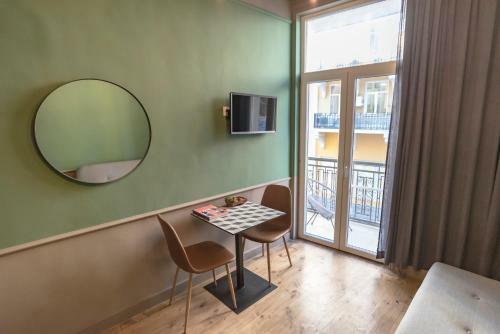 Beautiful Best Location Apartment Green Mouse
