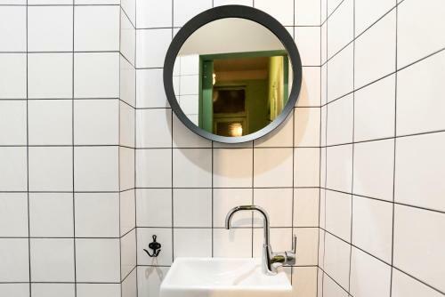 Beautiful Best Location Apartment Green Mouse