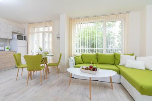 Domus Apartments Grand