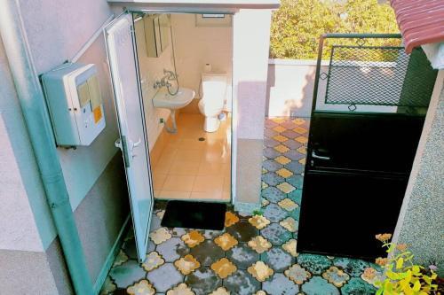 Apartamento ?ouse With Cute Little Yard